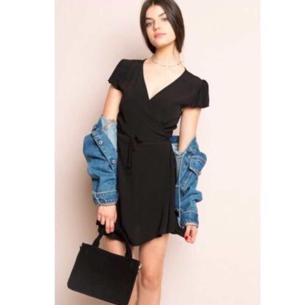 Brandy Melville mini wrap dress (Robbie dress)